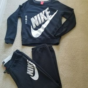 Nike sweat suit